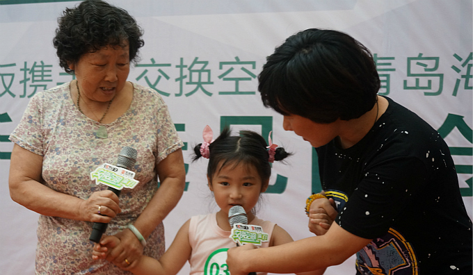 說明: （家庭海選現(xiàn)場(chǎng)1）.jpg